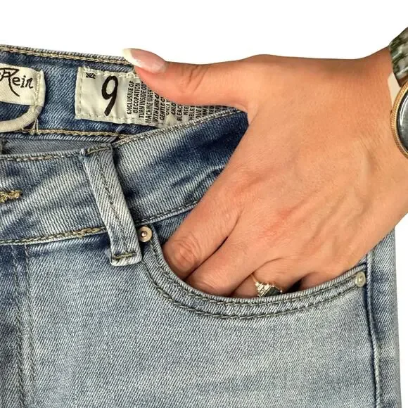 Indigo Rein Light Wash Blue Floral Embroidered Low Rise Chew Hem Jeans size 9 - Picture 6 of 12